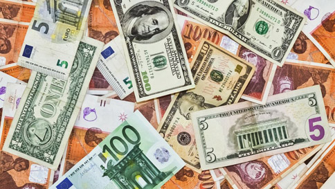 美国7月“小非农”报告:企业新增员工数量为1月以来最低